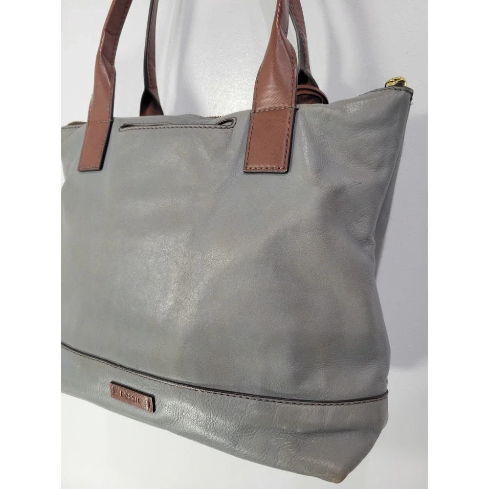 Fossil vintage shopper